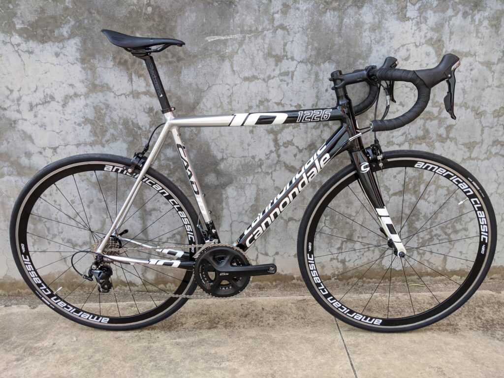 awesome cannondale caad 10 large road bike