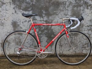 Fully restored tommasini techno fitted with campagnolo record 8 speed